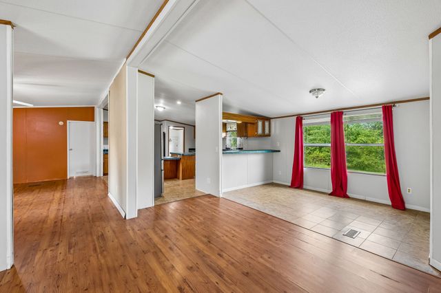 1422 Dove Ln, Springfield, TN 37172