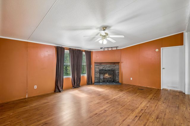 1422 Dove Ln, Springfield, TN 37172