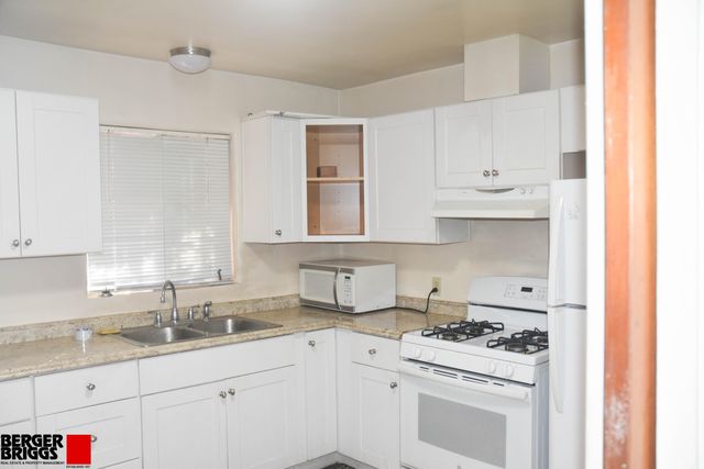 1030-1040 Truman Street SE, Albuquerque, NM 87108