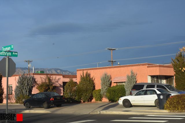 1030-1040 Truman Street SE, Albuquerque, NM 87108
