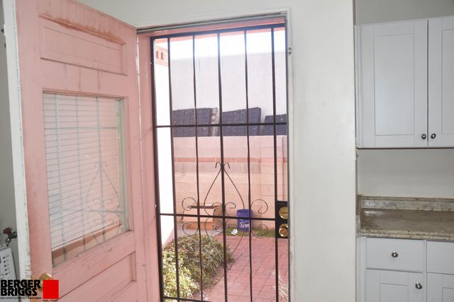 1030-1040 Truman Street SE, Albuquerque, NM 87108