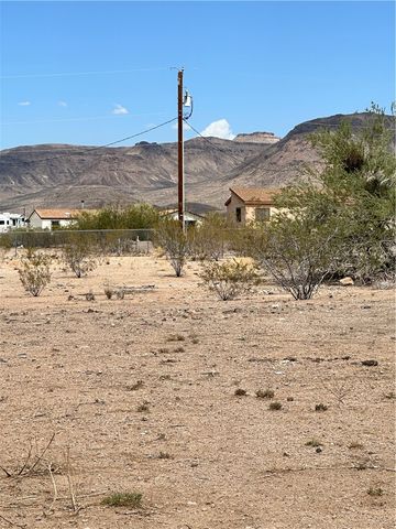 3429 W Malibu Road, Golden Valley, AZ 86413