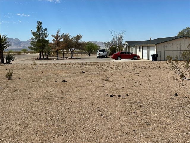 3429 W Malibu Road, Golden Valley, AZ 86413