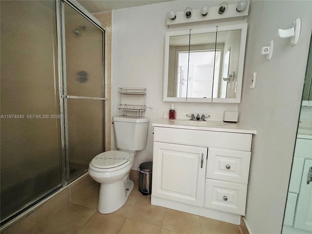 17021 N Bay Road 219, Sunny Isles Beach, FL 33160