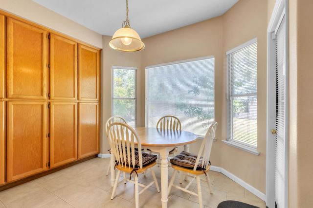 3923 Garmisch Ct, Antelope, CA 95843
