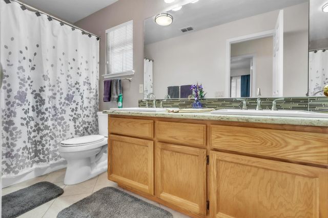 3923 Garmisch Ct, Antelope, CA 95843