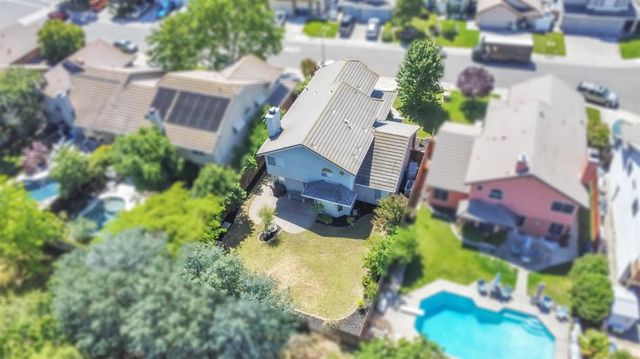 3923 Garmisch Ct, Antelope, CA 95843