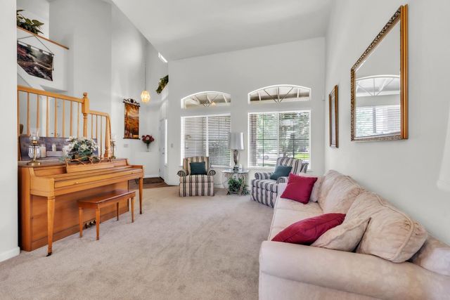 3923 Garmisch Ct, Antelope, CA 95843