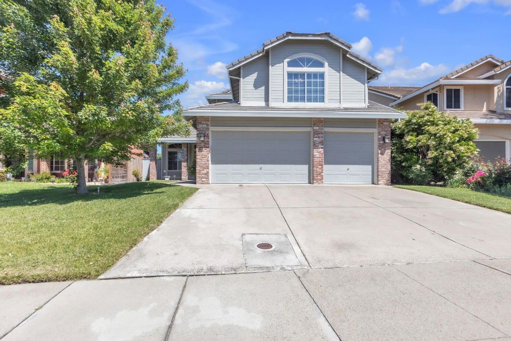 3923 Garmisch Ct, Antelope, CA 95843