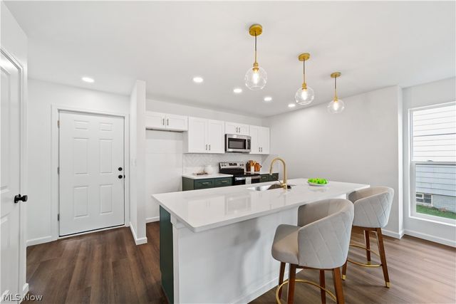 4061 Harwood Road, South Euclid, OH 44121