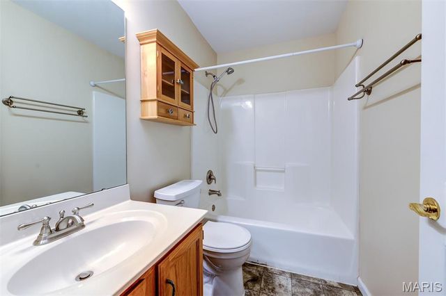 2032 Belltower Drive, St Peters, MO 63376