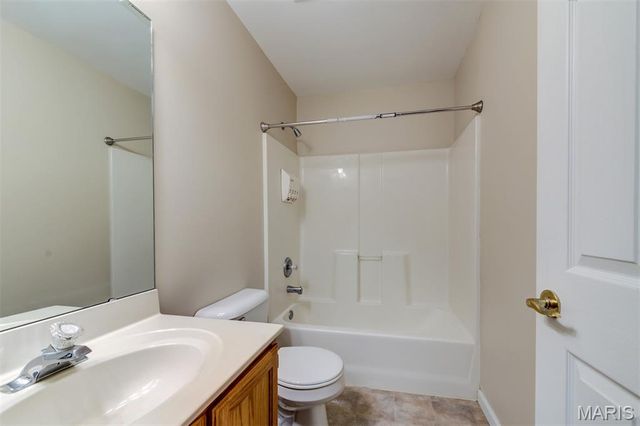 2032 Belltower Drive, St Peters, MO 63376