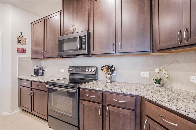 811 Sawbuck DR, Pflugerville, TX 78660