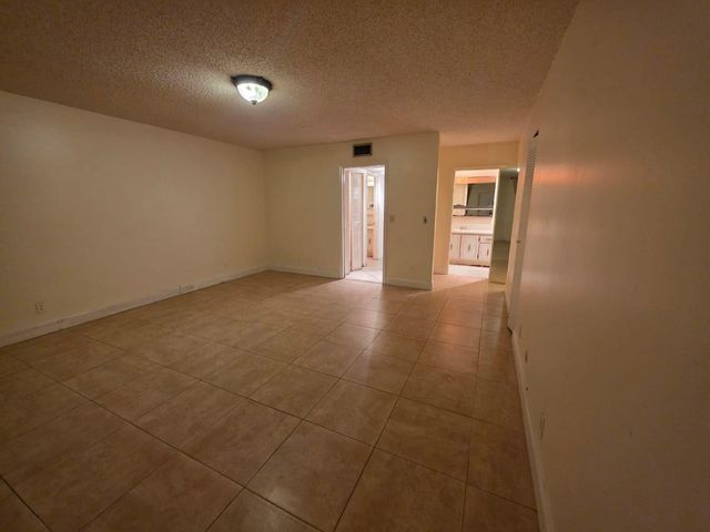 5073 Lakefront Boulevard C, Delray Beach, FL 33484