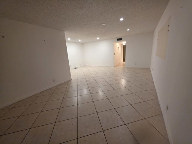 5073 Lakefront Boulevard C, Delray Beach, FL 33484