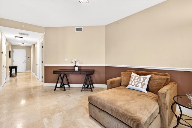 2409 N Ocean Boulevard 328, Fort Lauderdale, FL 33305