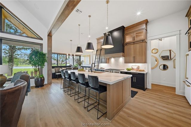 3717 Cooper Ct, College Station, TX 77845