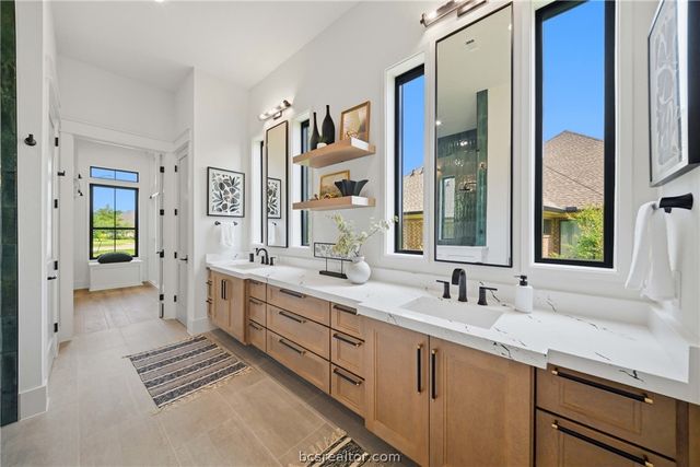 3717 Cooper Ct, College Station, TX 77845