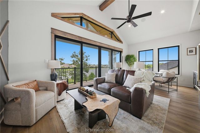 3717 Cooper Ct, College Station, TX 77845