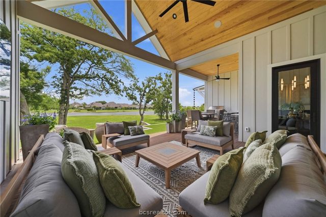 3717 Cooper Ct, College Station, TX 77845