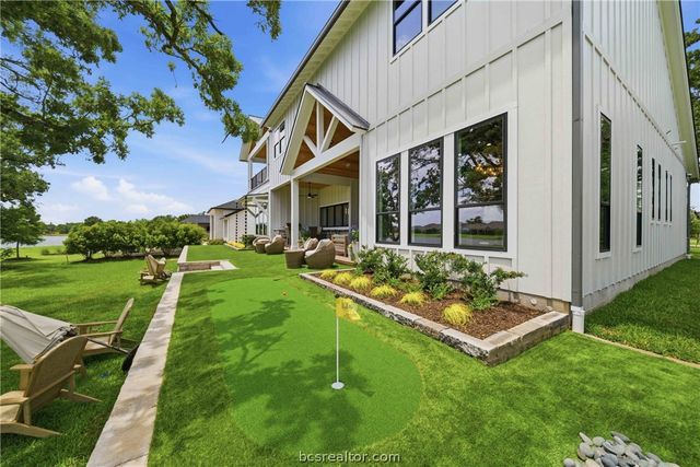 3717 Cooper Ct, College Station, TX 77845