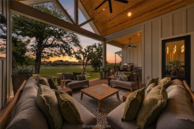 3717 Cooper Ct, College Station, TX 77845