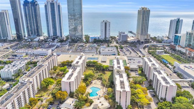 16919 N Bay Road 118, Sunny Isles Beach, FL 33160