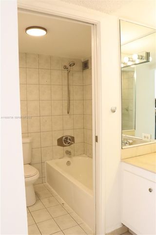 16919 N Bay Road 118, Sunny Isles Beach, FL 33160