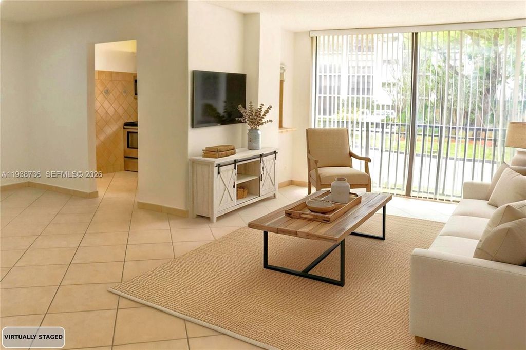 16919 N Bay Road 118, Sunny Isles Beach, FL 33160