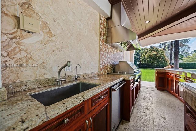 7701 Old Cutler Rd, Coral Gables, FL 33143