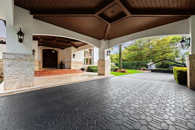 7701 Old Cutler Rd, Coral Gables, FL 33143