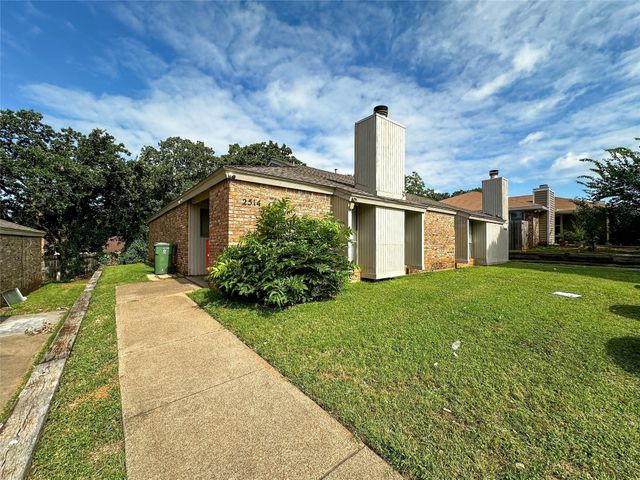 2514 Windy Pine Lane 2514, Arlington, TX 76015