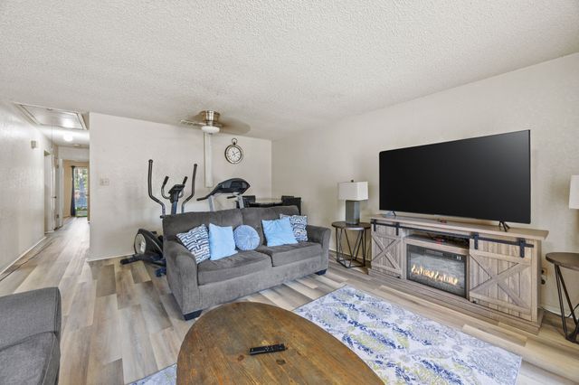 2514 Windy Pine Lane 2514, Arlington, TX 76015