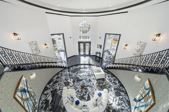 1907 Ray Shell Court, Seabrook, TX 77586