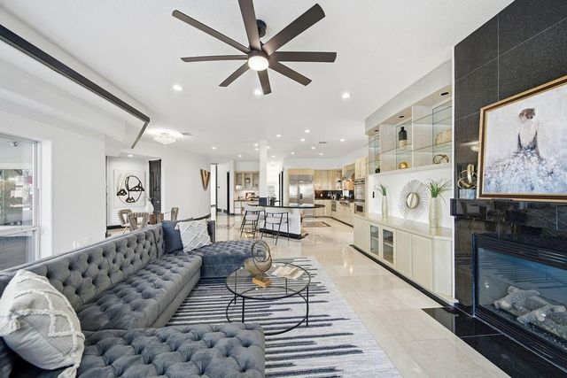 1907 Ray Shell Court, Seabrook, TX 77586