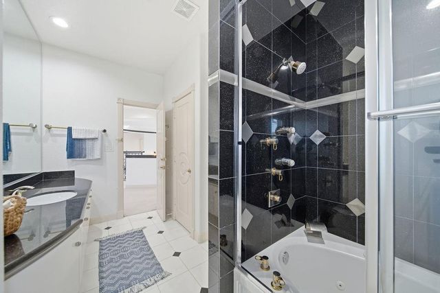 1907 Ray Shell Court, Seabrook, TX 77586