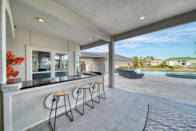 1907 Ray Shell Court, Seabrook, TX 77586