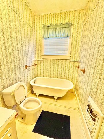 410 S Trotter Street, Dermott, AR 71638