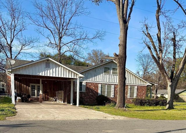 410 S Trotter Street, Dermott, AR 71638