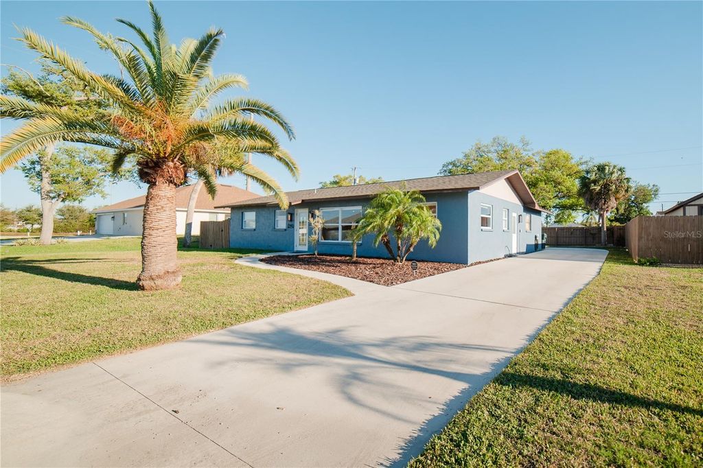 35 STANFORD ROAD, Venice, FL 34293
