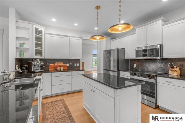 7807 Katrina Lane, Lincoln, NE 68512