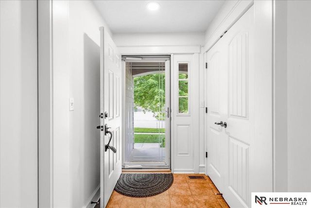 7807 Katrina Lane, Lincoln, NE 68512