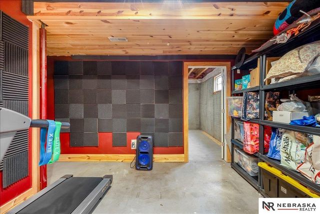 7807 Katrina Lane, Lincoln, NE 68512
