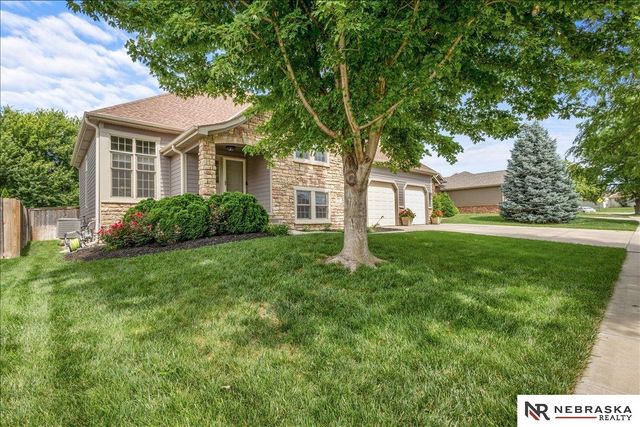 7807 Katrina Lane, Lincoln, NE 68512