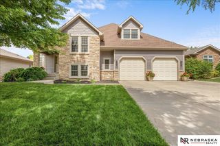 7807 Katrina Lane, Lincoln, NE 68512