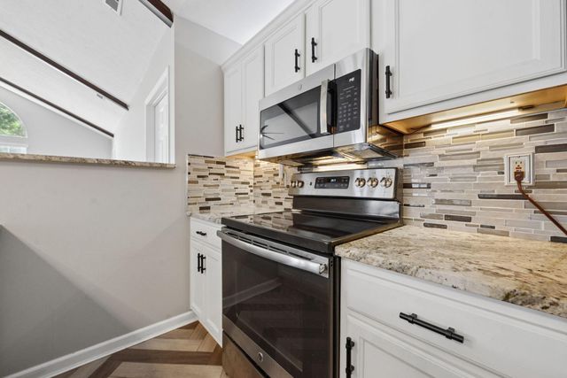 4969 Meadow Run Drive, Hilliard, OH 43026