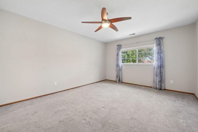 4969 Meadow Run Drive, Hilliard, OH 43026