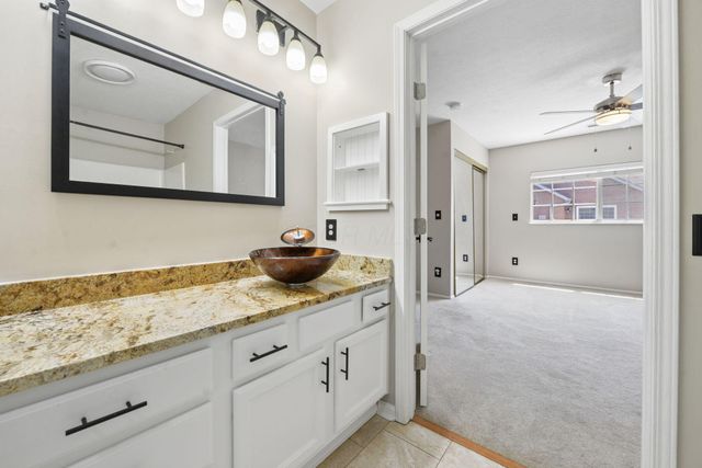 4969 Meadow Run Drive, Hilliard, OH 43026