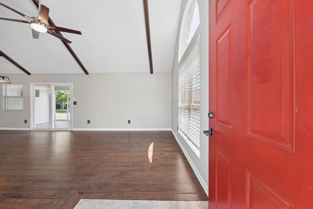 4969 Meadow Run Drive, Hilliard, OH 43026