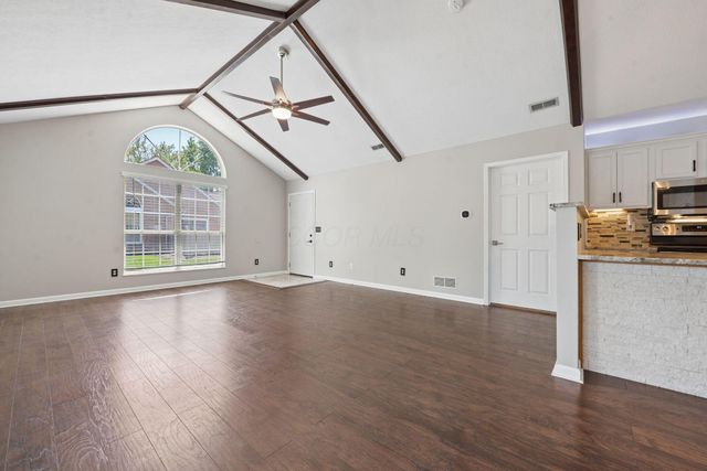 4969 Meadow Run Drive, Hilliard, OH 43026